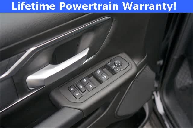 Thumbnail: 2026 RAM 1500 - 20