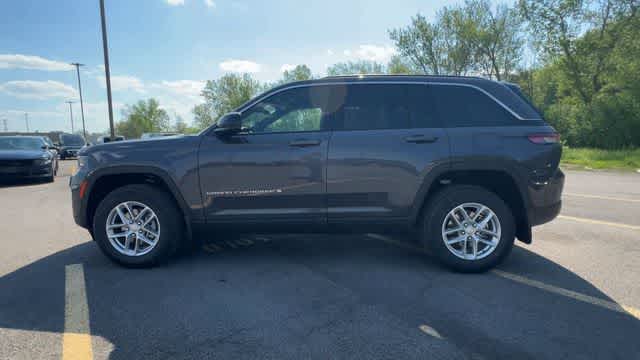 Thumbnail: 2026 Jeep Grand Cherokee - 5