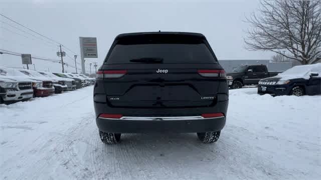 Thumbnail: 2024 Jeep Grand Cherokee - 7
