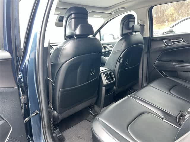 Thumbnail: 2023 Kia Sportage - 16