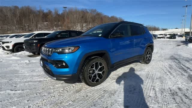 Thumbnail: 2024 Jeep Compass - 4
