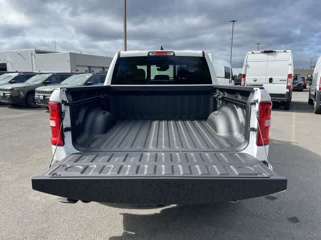 Thumbnail: 2026 RAM 1500 - 32