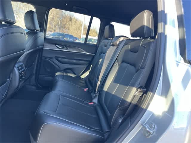 Thumbnail: 2025 Jeep Grand Cherokee - 17