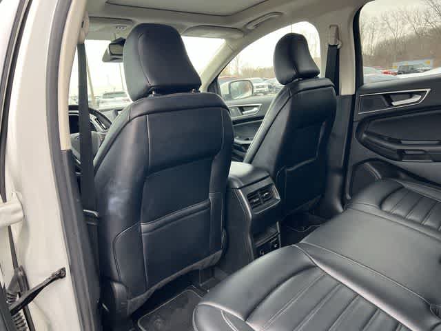 Thumbnail: 2022 Ford Edge - 16