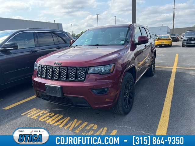 Thumbnail: 2018 Jeep Grand Cherokee - 1