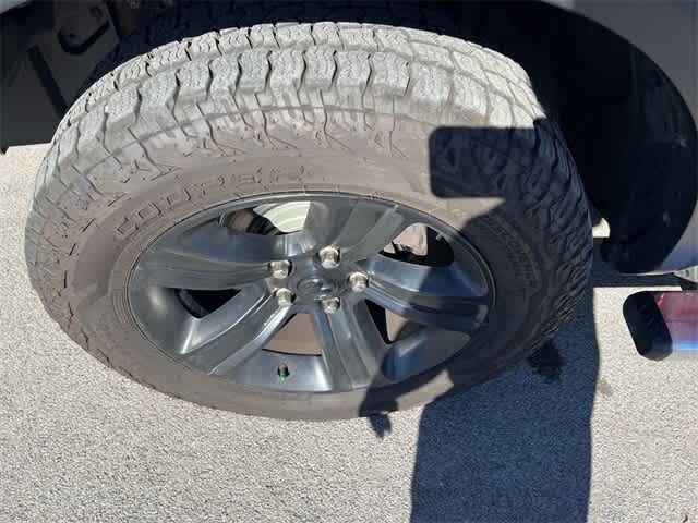 Thumbnail: 2021 RAM 1500 Classic - 12