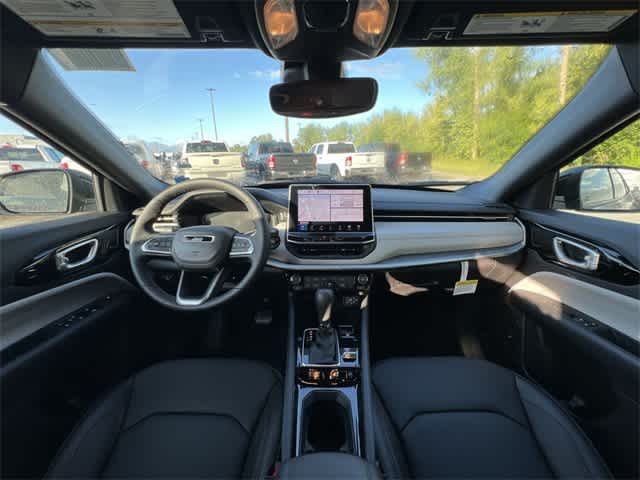 Thumbnail: 2024 Jeep Compass - 14