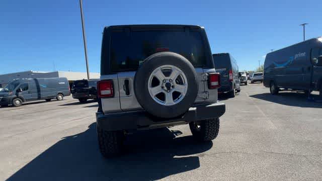 Thumbnail: 2021 Jeep Wrangler - 7