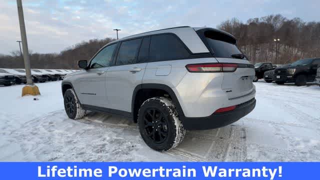 Thumbnail: 2025 Jeep Grand Cherokee - 6