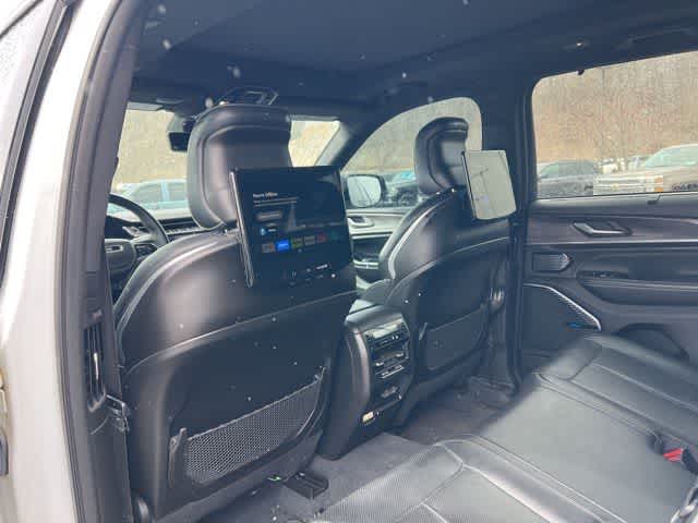 Thumbnail: 2023 Jeep Grand Cherokee - 12