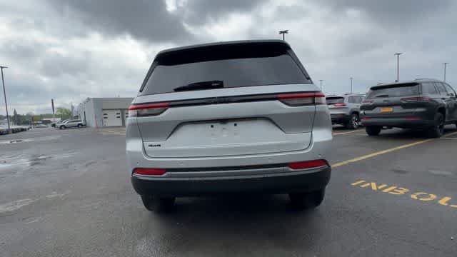 Thumbnail: 2026 Jeep Grand Cherokee - 7
