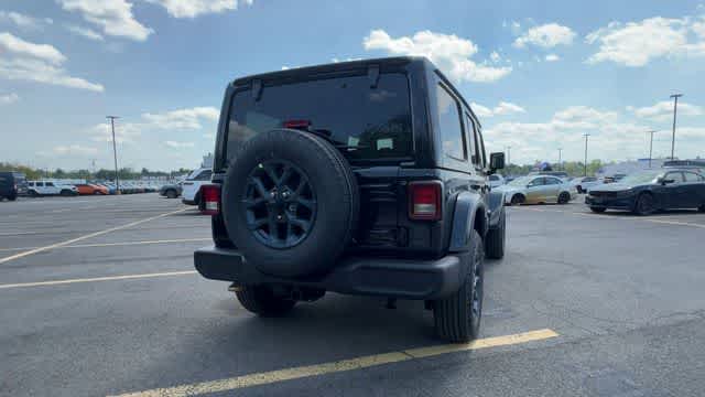 Thumbnail: 2026 Jeep Wrangler - 9