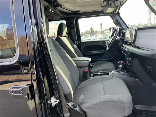 Thumbnail: 2025 Jeep Gladiator - 19