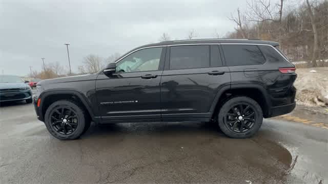 Thumbnail: 2022 Jeep Grand Cherokee - 5