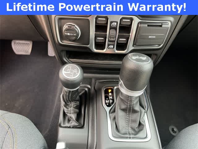 Thumbnail: 2025 Jeep Wrangler - 22