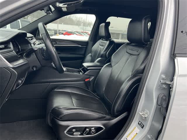 Thumbnail: 2022 Jeep Grand Cherokee - 15