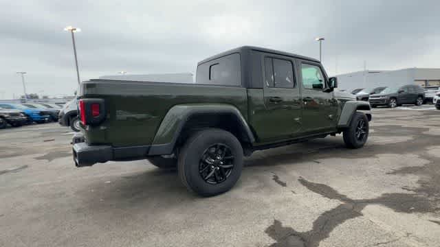 Thumbnail: 2022 Jeep Gladiator - 8