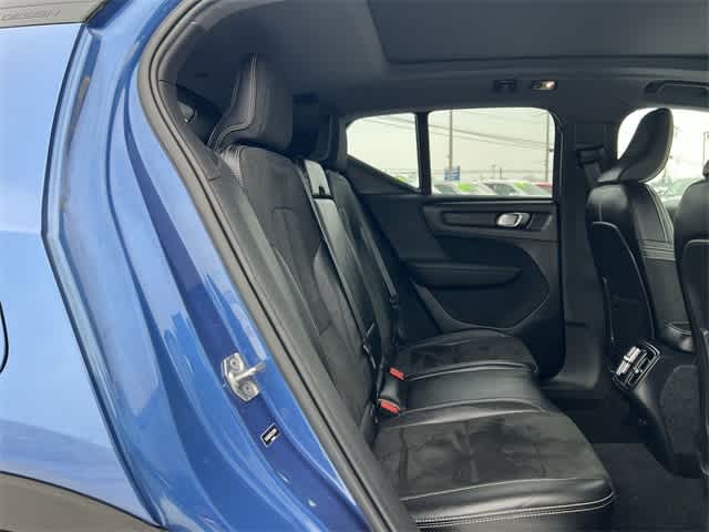 Thumbnail: 2020 Volvo XC40 - 18