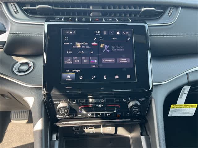 2025 Jeep Grand Cherokee Laredo 21
