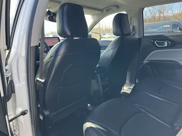 Thumbnail: 2022 Jeep Compass - 16