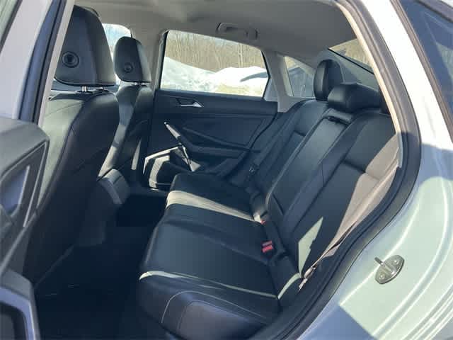 Thumbnail: 2019 Volkswagen Jetta - 17