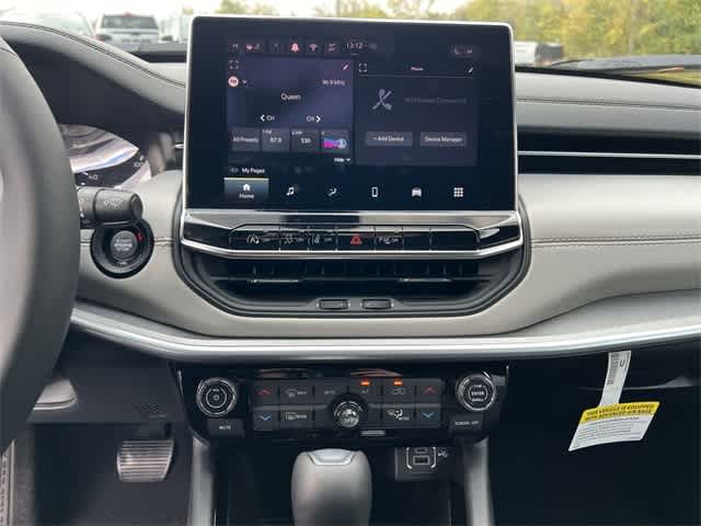 Thumbnail: 2025 Jeep Compass - 22