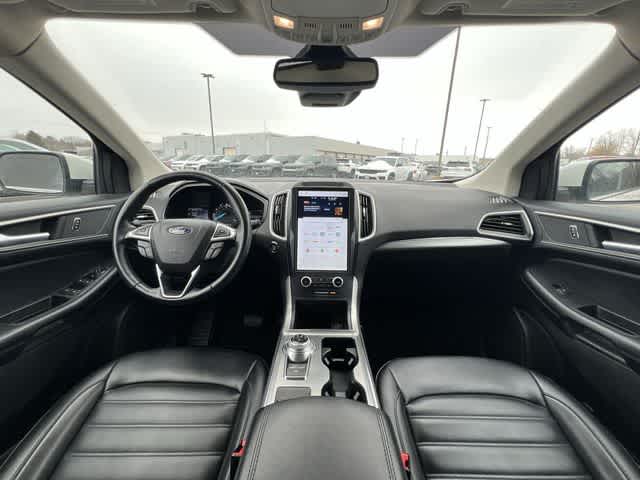 Thumbnail: 2022 Ford Edge - 14