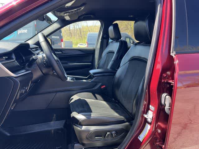 Thumbnail: 2025 Jeep Grand Cherokee - 15