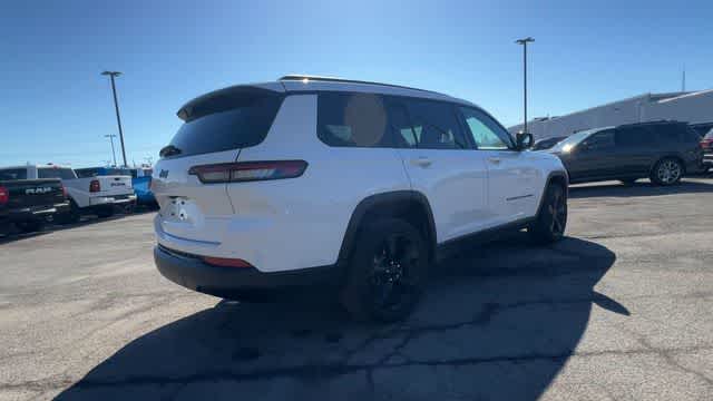 Thumbnail: 2022 Jeep Grand Cherokee L - 7