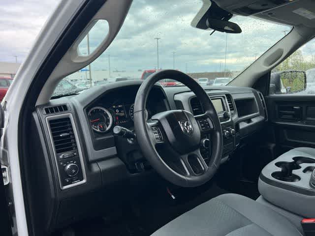 Thumbnail: 2019 RAM 1500 Classic - 18