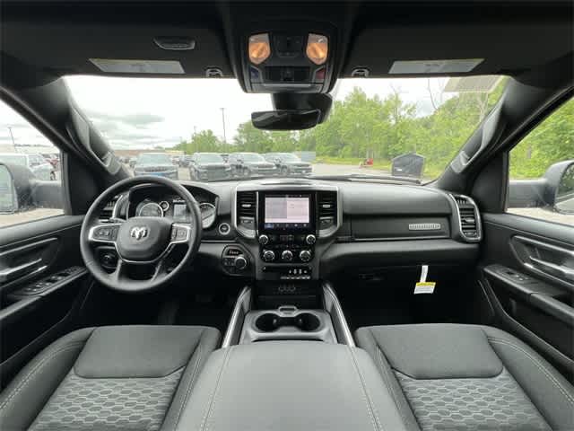 Thumbnail: 2025 RAM 1500 - 21
