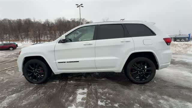 Thumbnail: 2019 Jeep Grand Cherokee - 5