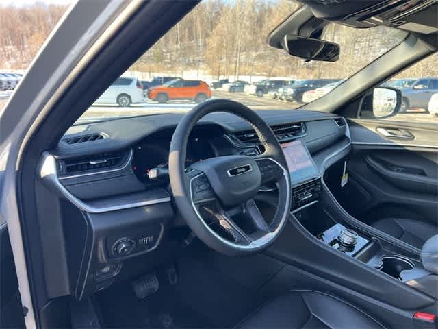 Thumbnail: 2025 Jeep Grand Cherokee - 10