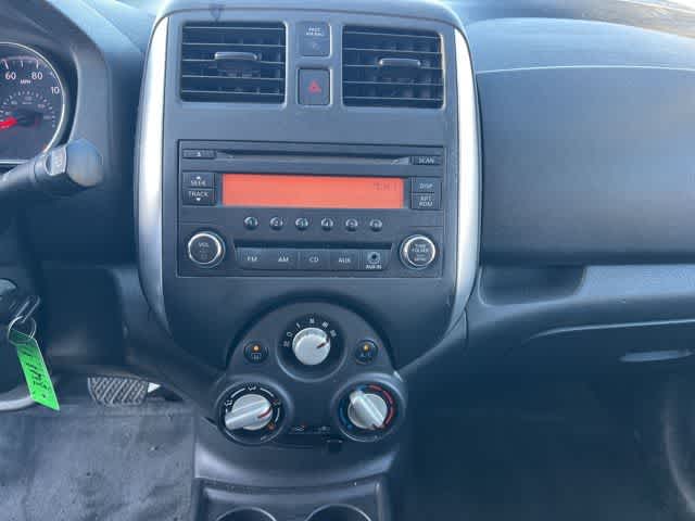 Thumbnail: 2014 Nissan Versa Note - 17