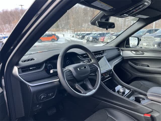 Thumbnail: 2025 Jeep Grand Cherokee - 10