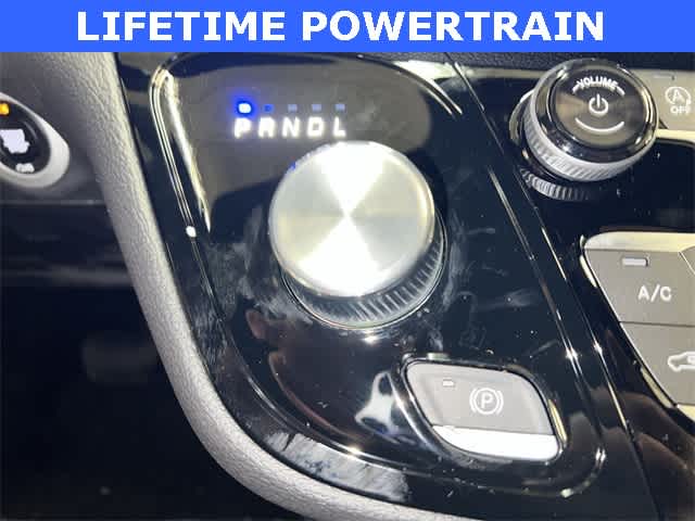 Thumbnail: 2026 Chrysler Pacifica - 22