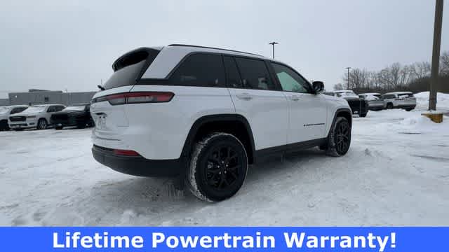 Thumbnail: 2026 Jeep Grand Cherokee - 8