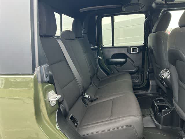 Thumbnail: 2022 Jeep Gladiator - 18