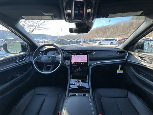 Thumbnail: 2025 Jeep Grand Cherokee - 14