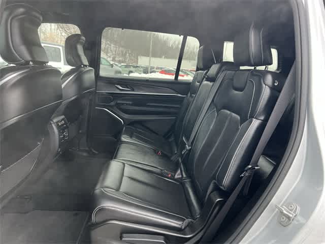 Thumbnail: 2022 Jeep Grand Cherokee - 17