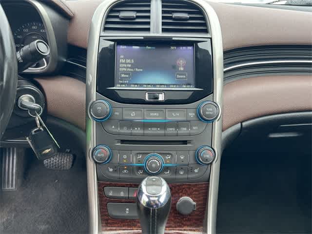 Thumbnail: 2013 Chevrolet Malibu - 21