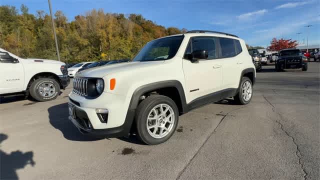 Thumbnail: 2019 Jeep Renegade - 4