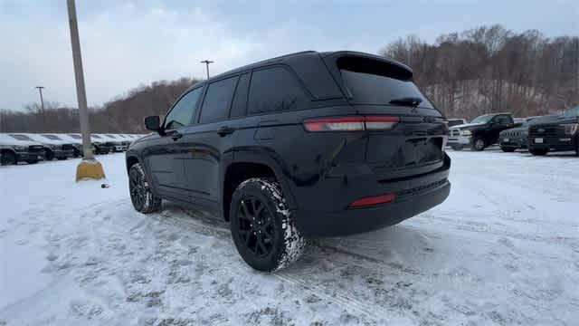 Thumbnail: 2025 Jeep Grand Cherokee - 6