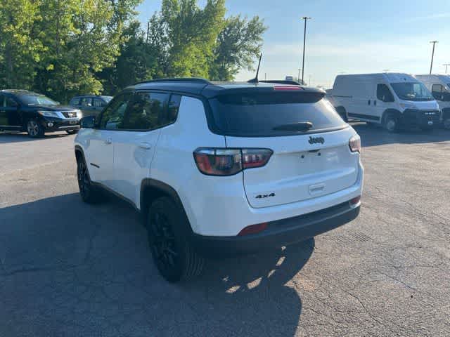Thumbnail: 2023 Jeep Compass - 4
