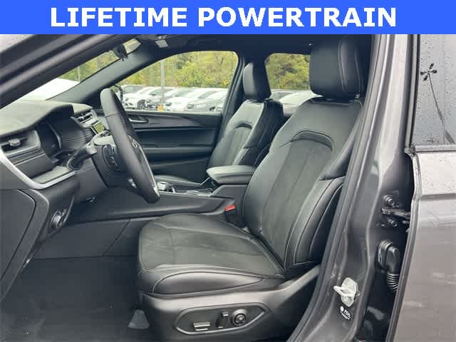 Thumbnail: 2025 Jeep Grand Cherokee - 15