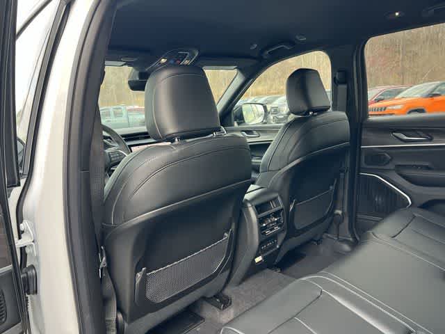 Thumbnail: 2026 Jeep Grand Cherokee - 16