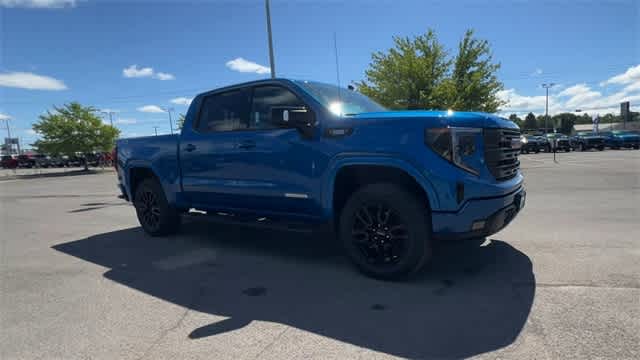 Thumbnail: 2023 GMC Sierra 1500 - 2