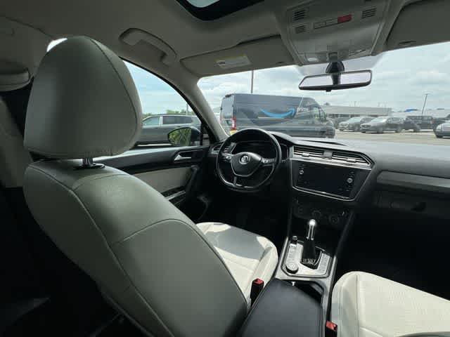 Thumbnail: 2019 Volkswagen Tiguan - 17