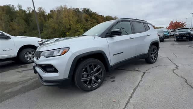 Thumbnail: 2026 Jeep Compass - 4