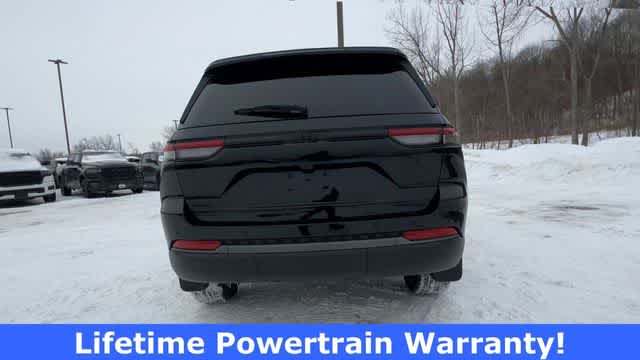 Thumbnail: 2026 Jeep Grand Cherokee - 7